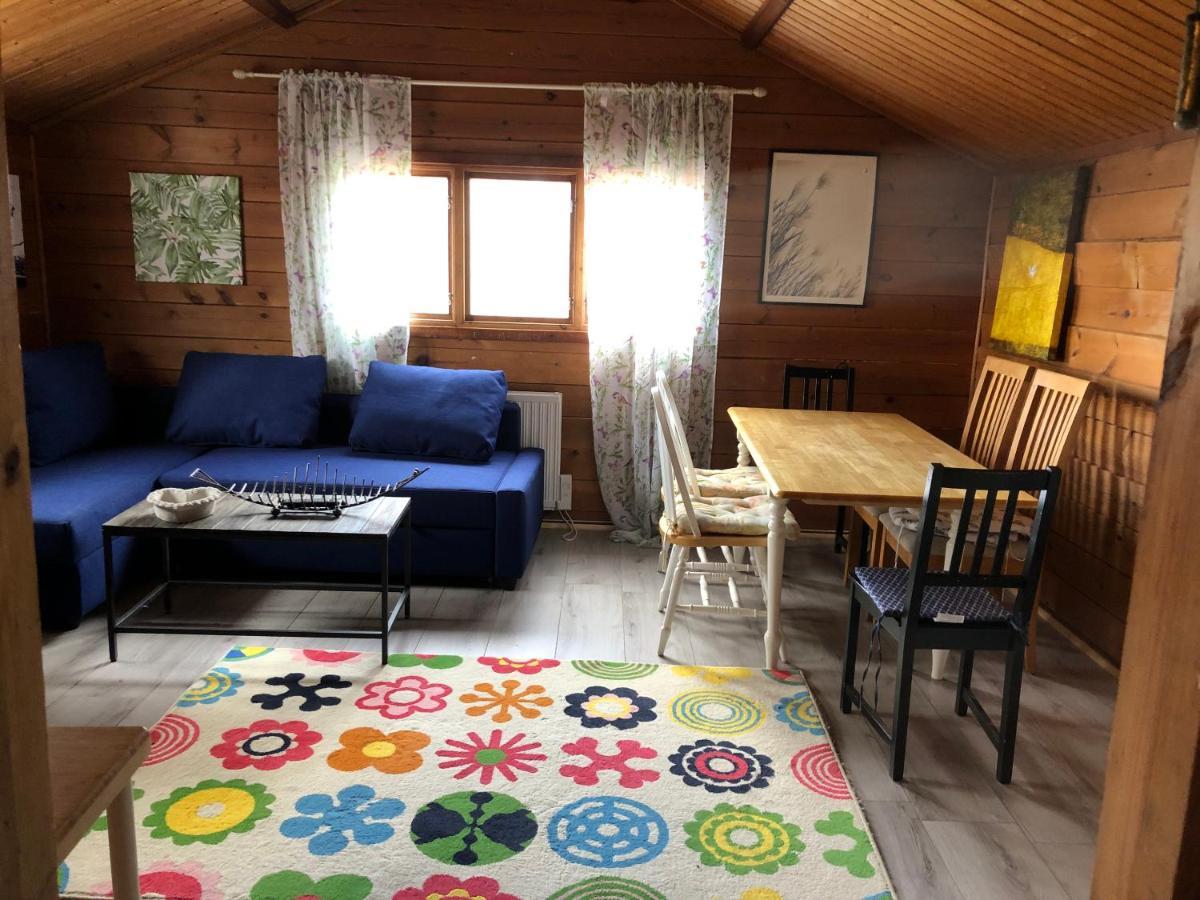 Three Rooms Stuga I Stugby Near National Park Undenäs Exterior foto